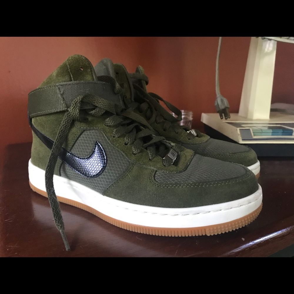Women’s Nike Air Force One high tops